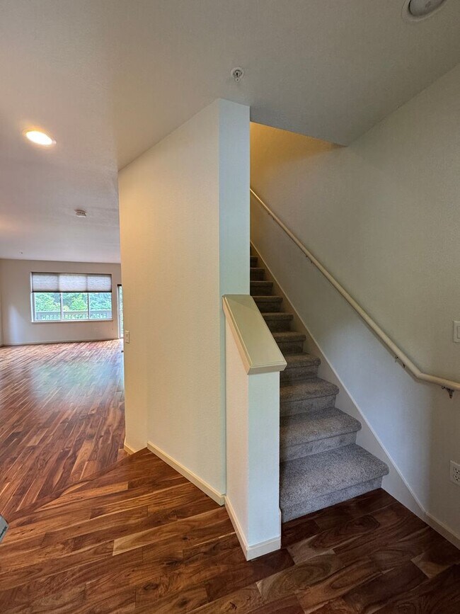 Foto del edificio - 3bd/3ba Issaquah Townhouse