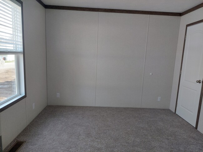 Building Photo - 230 Magnolia Pl