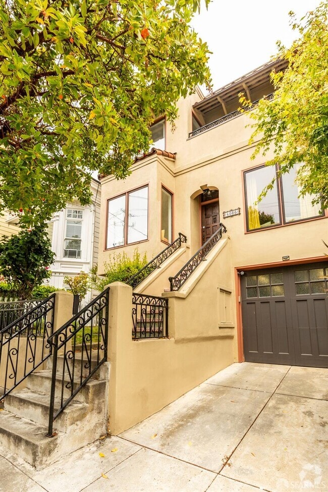 Building Photo - 4086 25th St