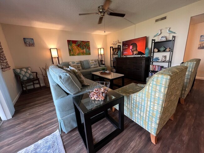 Building Photo - 5801 N Atlantic Ave