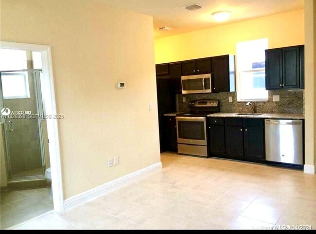 Foto del edificio - 17146 SW 93rd St