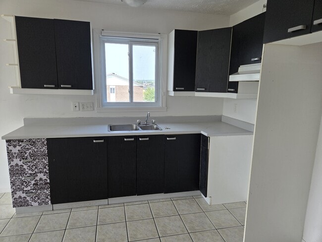 Building Photo - 109 Rue Bourgeois