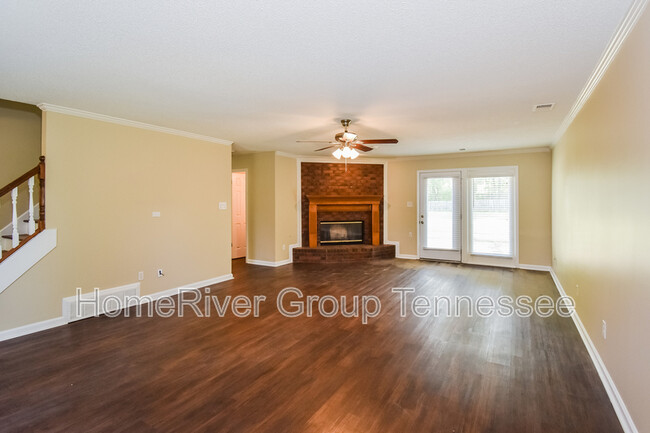 Building Photo - 8880 Forest Breeze Dr