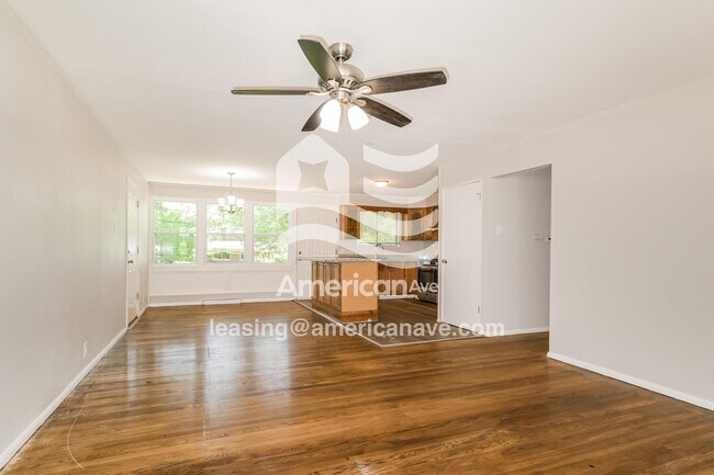 Foto del edificio - 10445 Canfield Dr