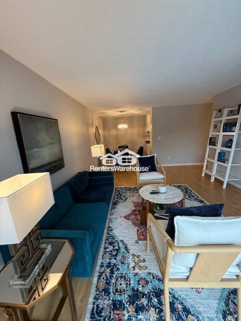 Foto del edificio - Available Now: Beautiful Fully Furnished 2...