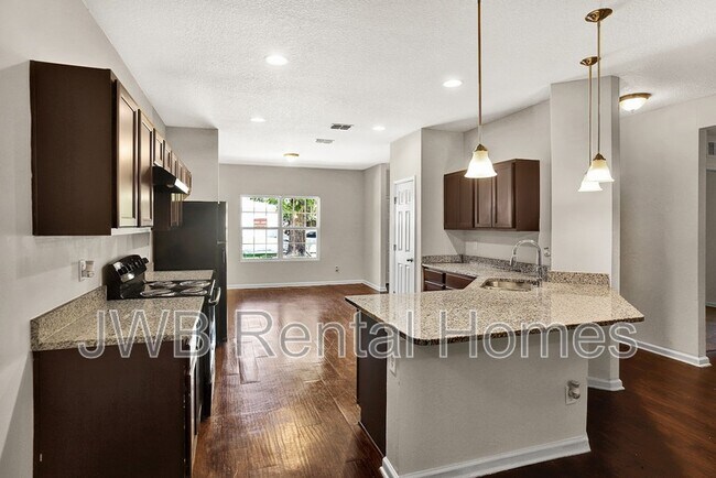 Building Photo - 7552 Algood St