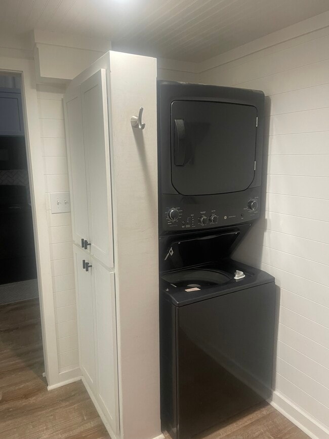 Building Photo - 151 County Road 369