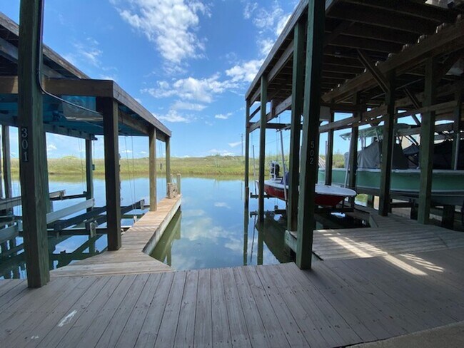 Building Photo - Joya Del Mar Unit 502
