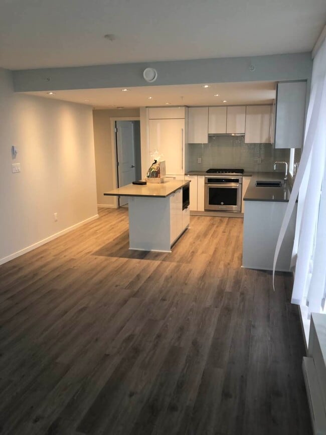 Building Photo - 6638 Dunblane Av