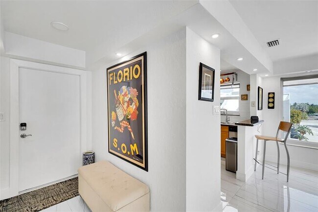 Foto del edificio - 2860 NE 14th Street Causeway