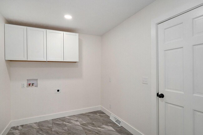 Foto del edificio - 701 Hillcrest Ave