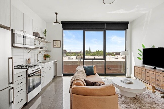 Photo - 1463 S Blue Island Ave (Chicago, IL) Apartment