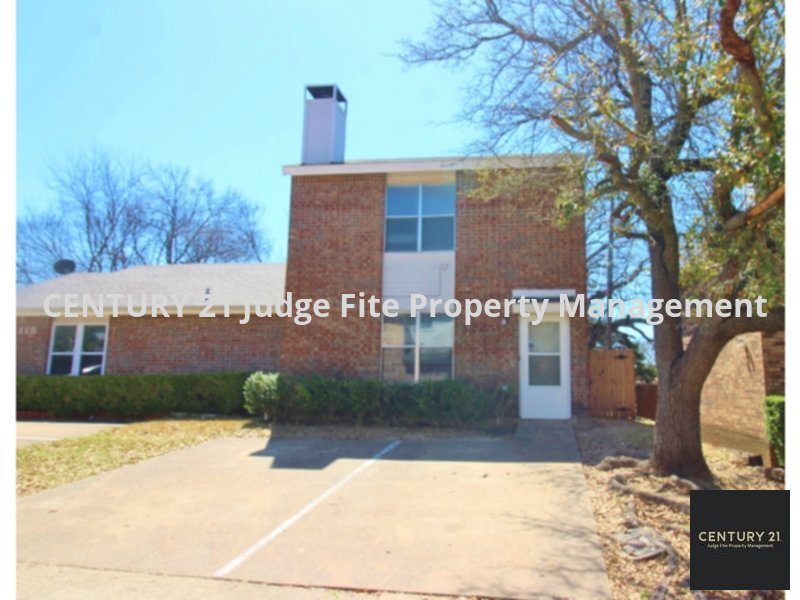 Primary Photo - Lovely 2-Story 2/1.5 Townhome in Duncanvil...