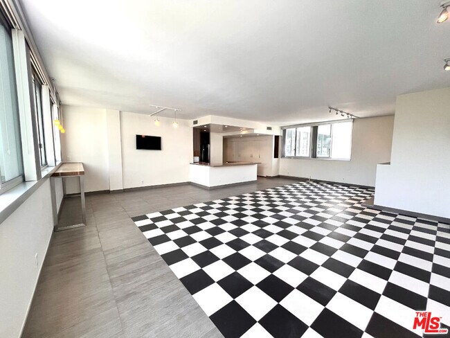 Foto del edificio - 17350 Sunset Blvd
