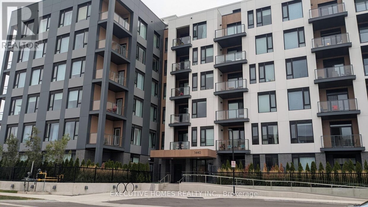 Primary Photo - 1440 Clarriage Ct