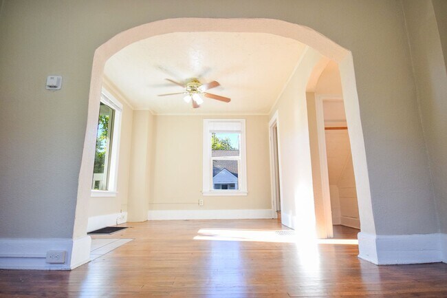 Foto del edificio - Beautiful 4 Bed 2 Bath Home in NE Portland!