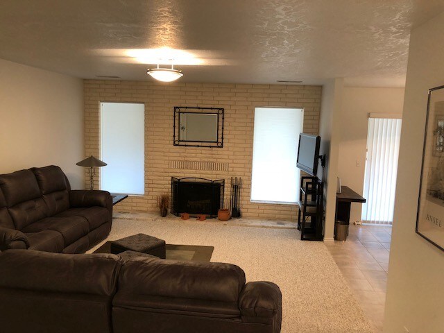 Building Photo - 3344 Chaparral Dr