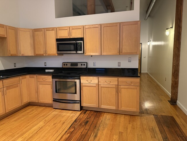 Building Photo - 1350 Rosa L Parks Blvd