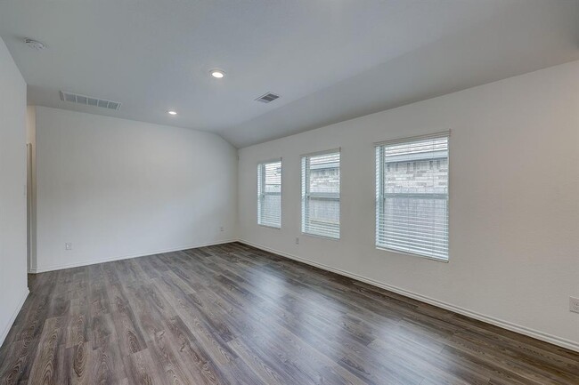 Building Photo - 7807 Winward Rdg Wy
