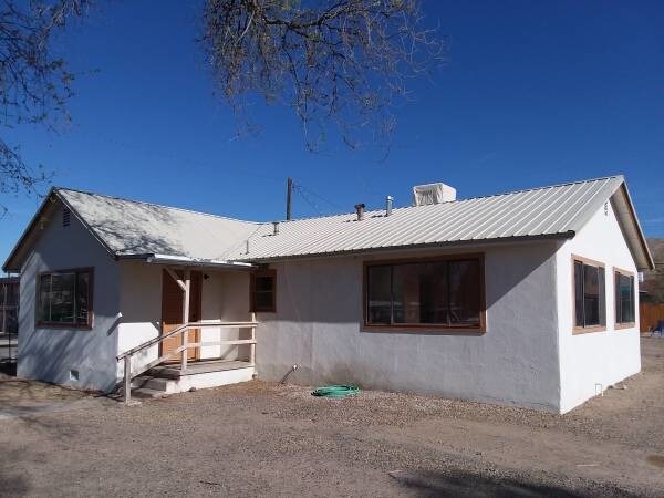 Foto del edificio - 922 Walnut Dr