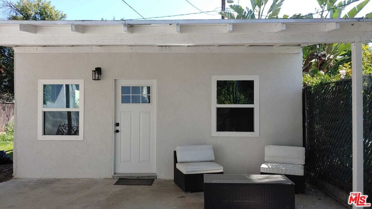 Primary Photo - 446 N California St