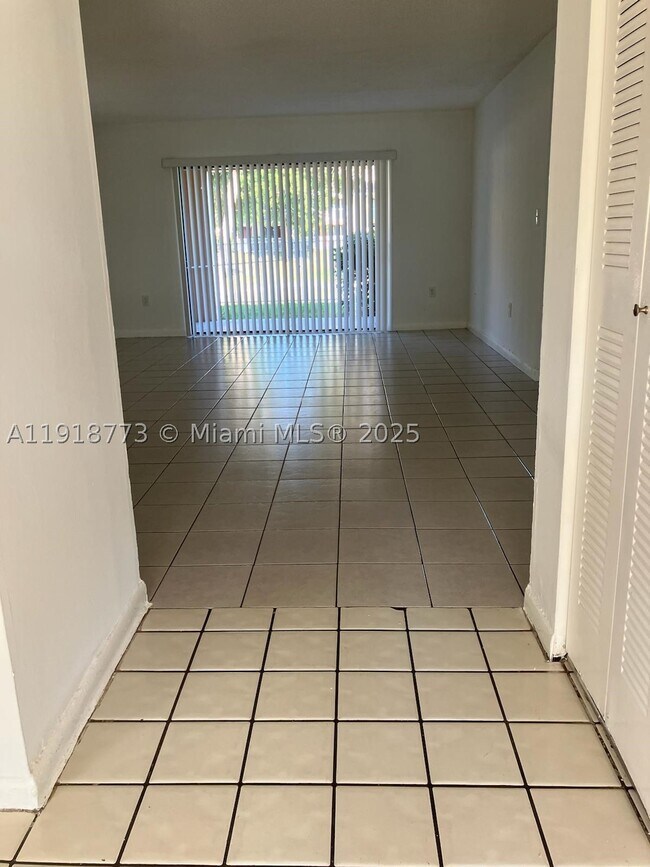 Building Photo - 5200 NW 31st Ave