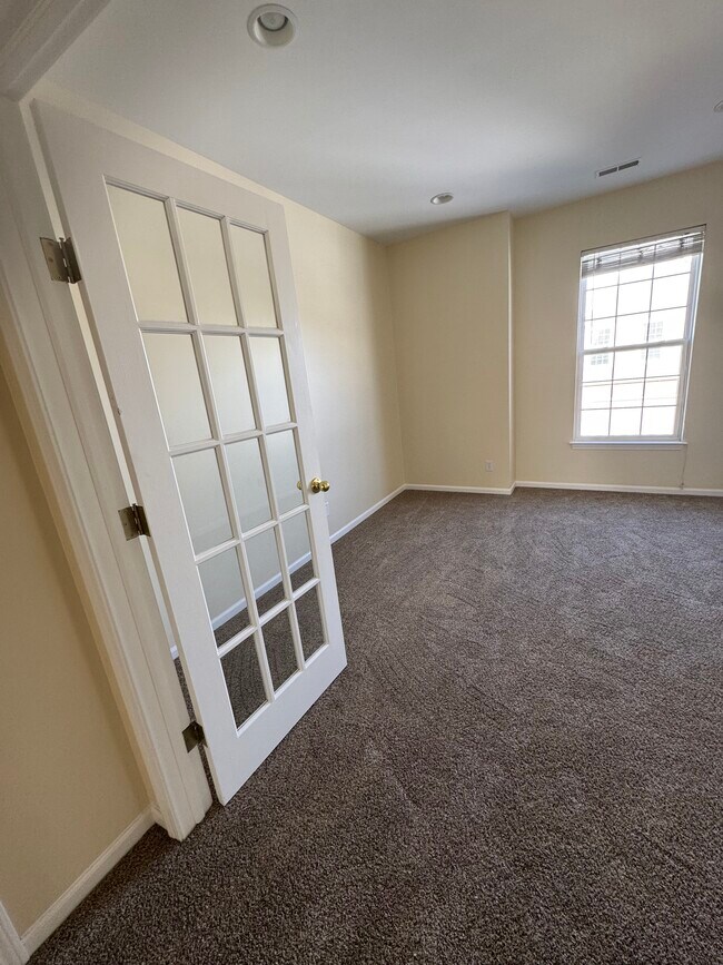 Foto del edificio - 1220 Alameda Blvd