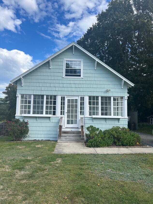 Foto principal - 34 Highland St