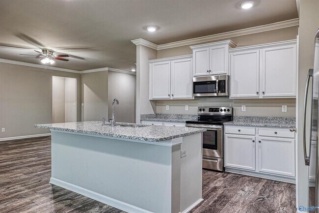 Building Photo - 124 Oak Fletcher Dr