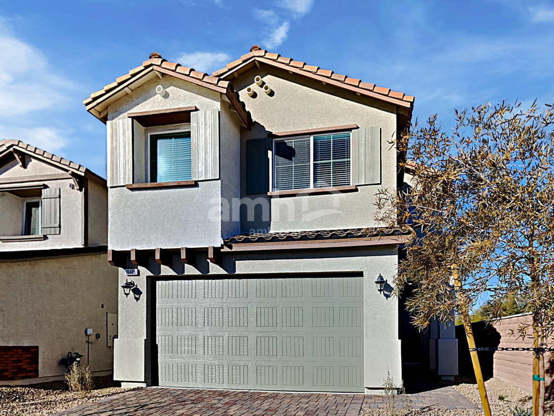 Foto principal - 10405 Beavertail Hill Ave