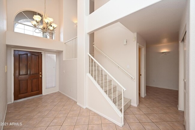 Building Photo - 5730 E Gelding Dr