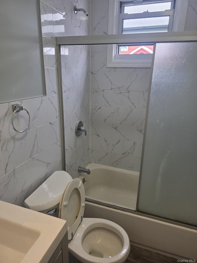 Building Photo - 238 Lawrence Ave