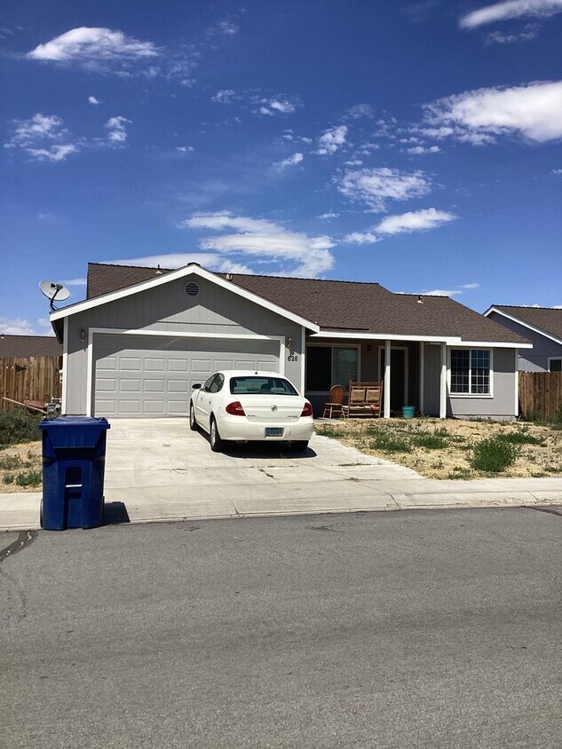 Primary Photo - 3 Bedroom, 2 Bathroom Home in Fernley