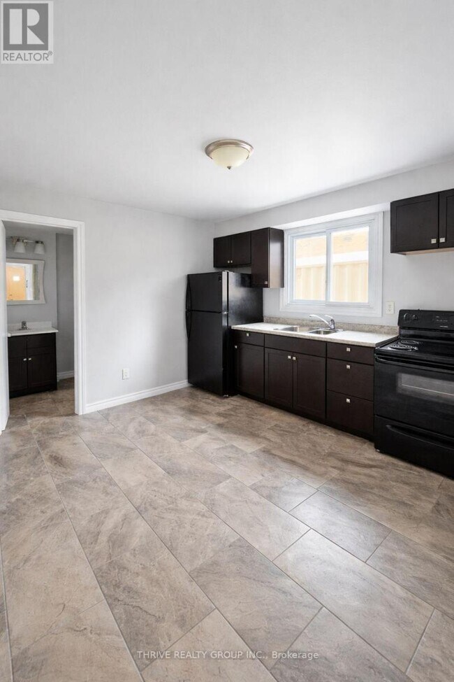 Photo du bâtiment - 184 Simcoe St