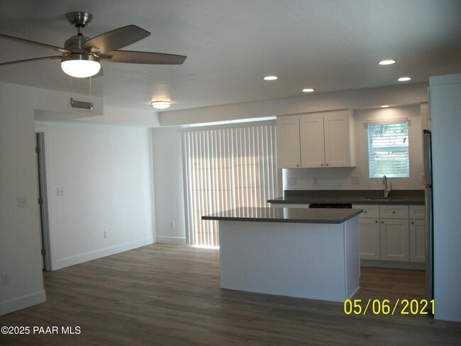 Building Photo - 5270 Diamond Dr