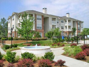 Building Photo - Ashborough Apartments