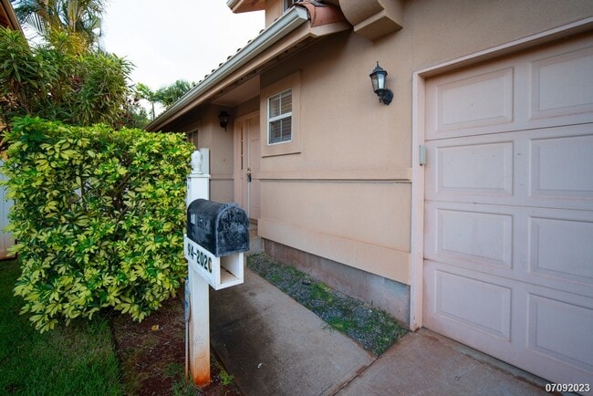 Foto del edificio - 4 bd 2.5ba w/ 2 Car Garage SF Home in Trop...