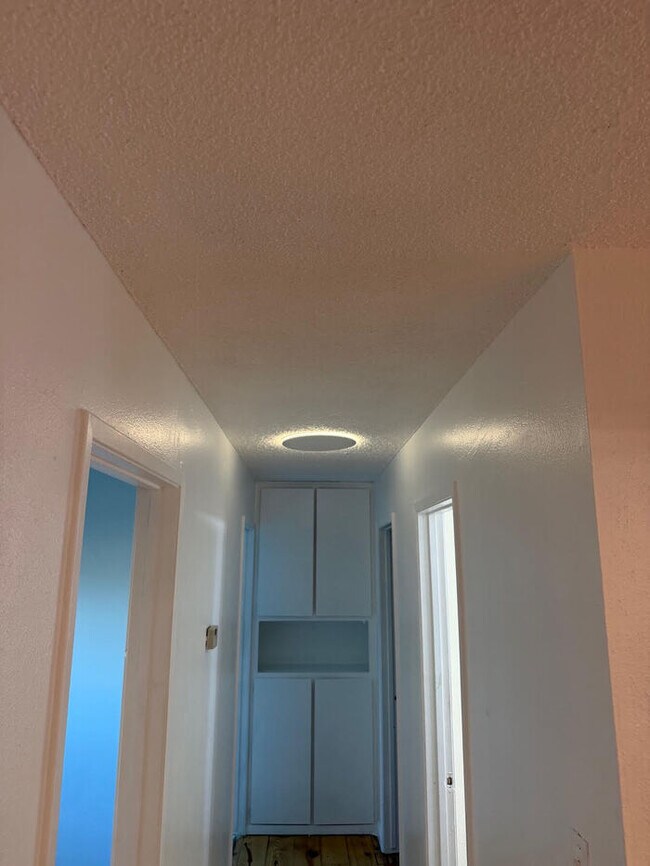 Foto del edificio - Stockton 3 Bedroom 2 Bathroom Home Solar Power