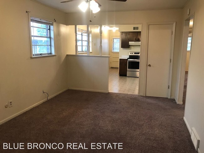 Foto del edificio - 3508-3510 S Lynn St