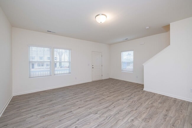 Building Photo - 463 Kincaid Rd