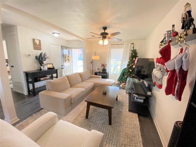 Foto del edificio - 510 Brownstone Dr