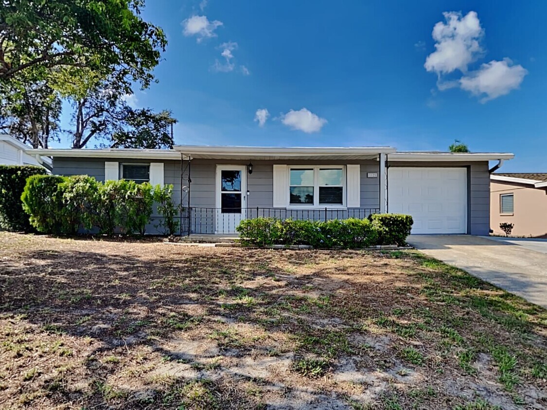 Foto principal - 5025 Genesis Ave