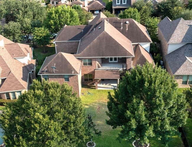 Building Photo - 18814 Cove Vista Ln