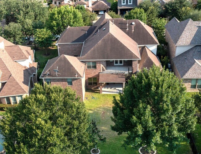 Foto del edificio - 18814 Cove Vista Ln