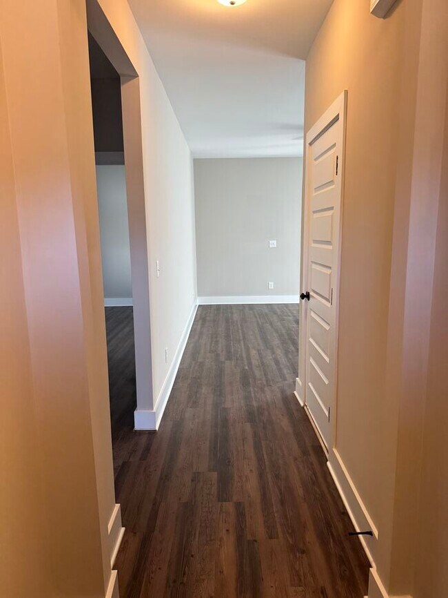 Foto del edificio - 4004 Ashley Dr