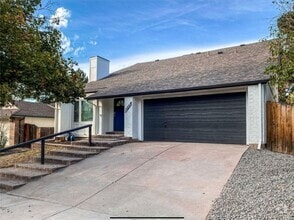 Building Photo - 3759 S Cathay Cir