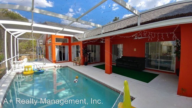 Building Photo - 3 br, 3 bath House - 9247 Spring Hill Dr.