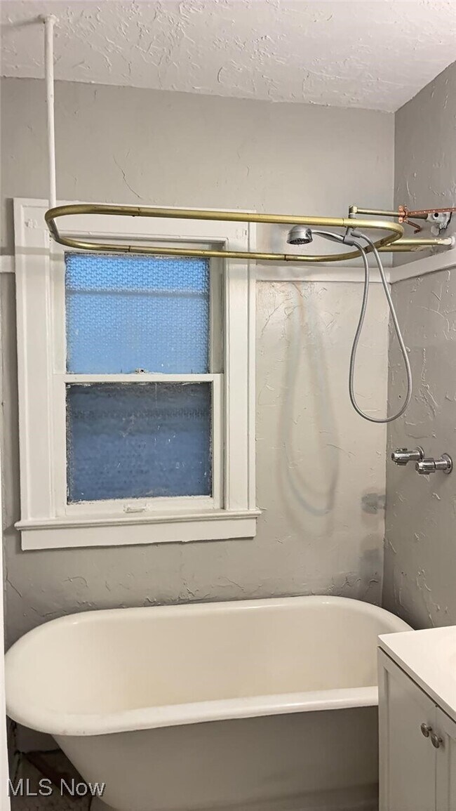 Building Photo - 2171 Olive Ave