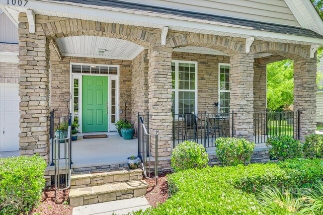 Building Photo - 1007 Kaiser Way