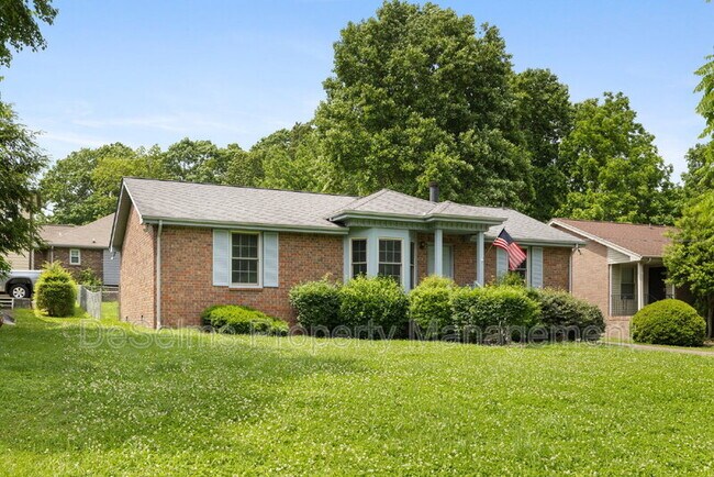 Foto del edificio - 3204 Blackwood Dr